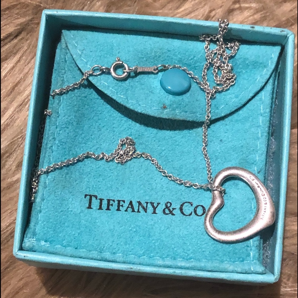 Tiffany&Co.Elsa Peretti Open Heart Pendant..